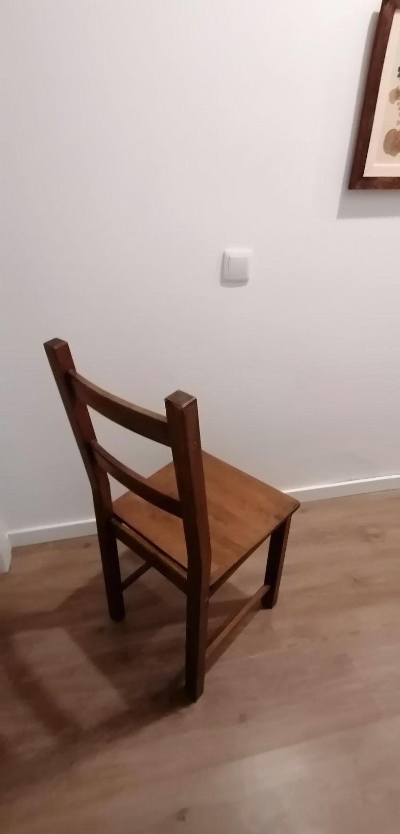 Conjunto de 4 Cadeiras IVAR (IKEA) – Madeira de Pinho, Castanho Escuro