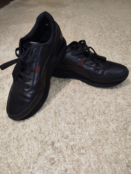 Продаю кросівки PUMA