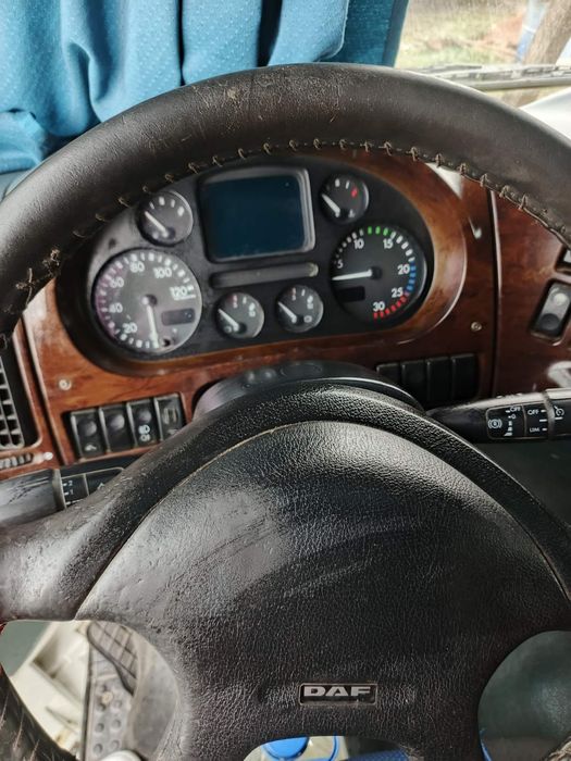 DAF вантажний тягач у хорошому стані