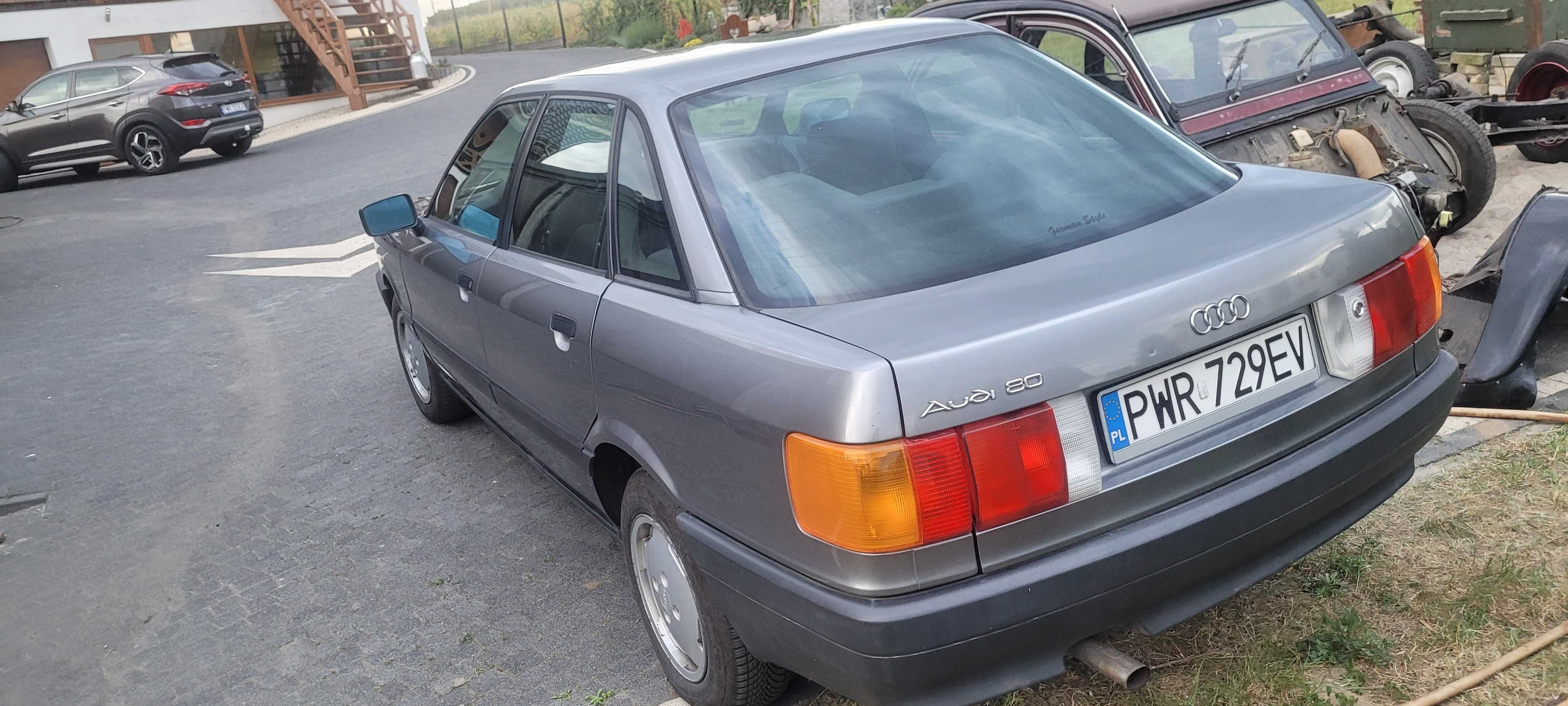 Audi 80 klasyk szyberdach oryginalne 180 tyś km.