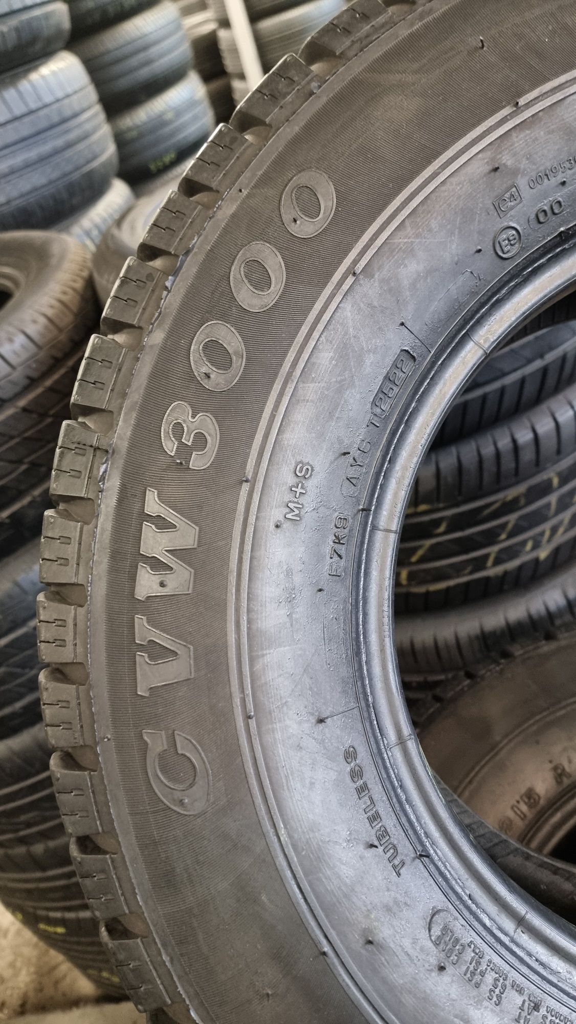 Шини M+S 215хR14c Firestone CVW3000 / 4 ШТ 8.3-8.5мм Протектор