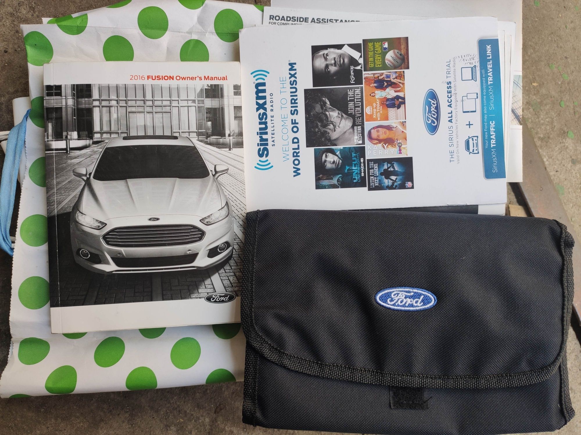 Оригинальный мануал в сумке Ford Fusion 2015 [модельный 2016)