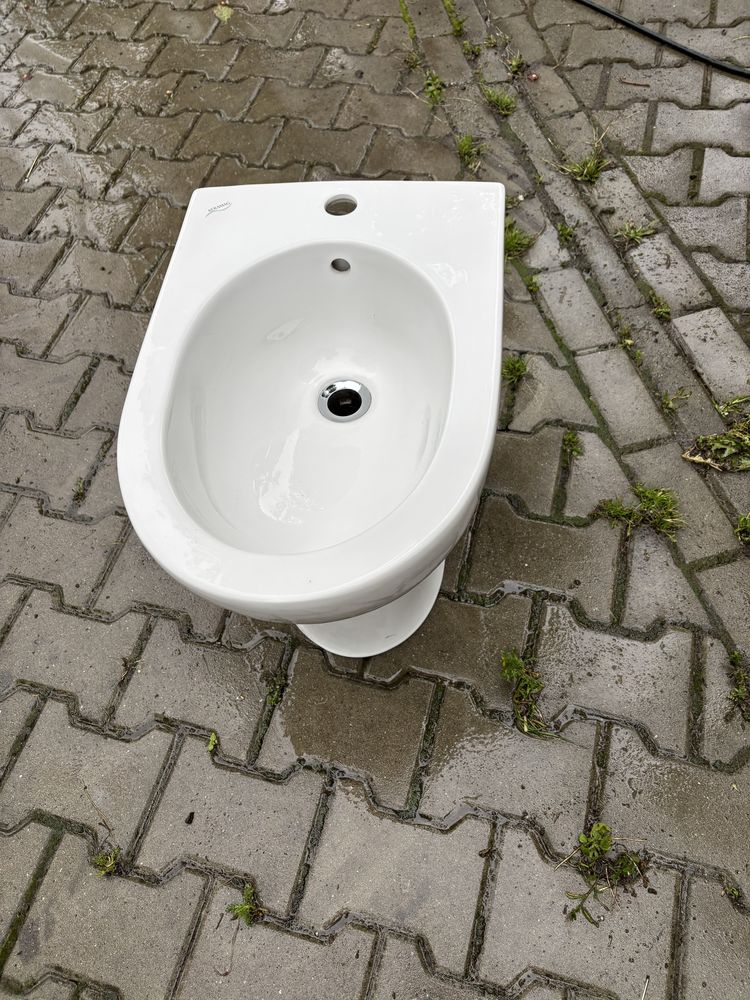 Bidet łazienkowy  marki kermag – elegancki i funkcjonalny!