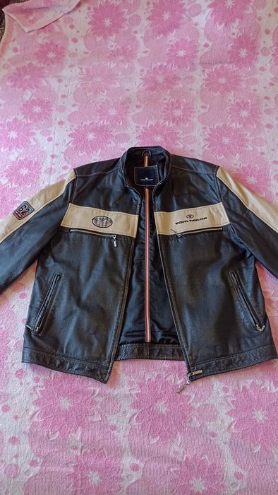 Шкіряна брендова куртка