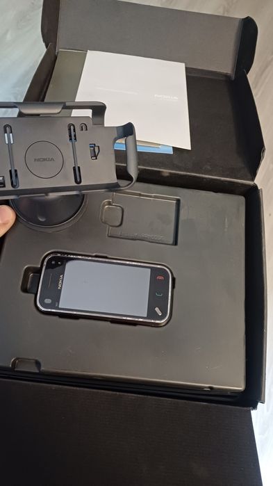 Stare telefony nokia i tablet