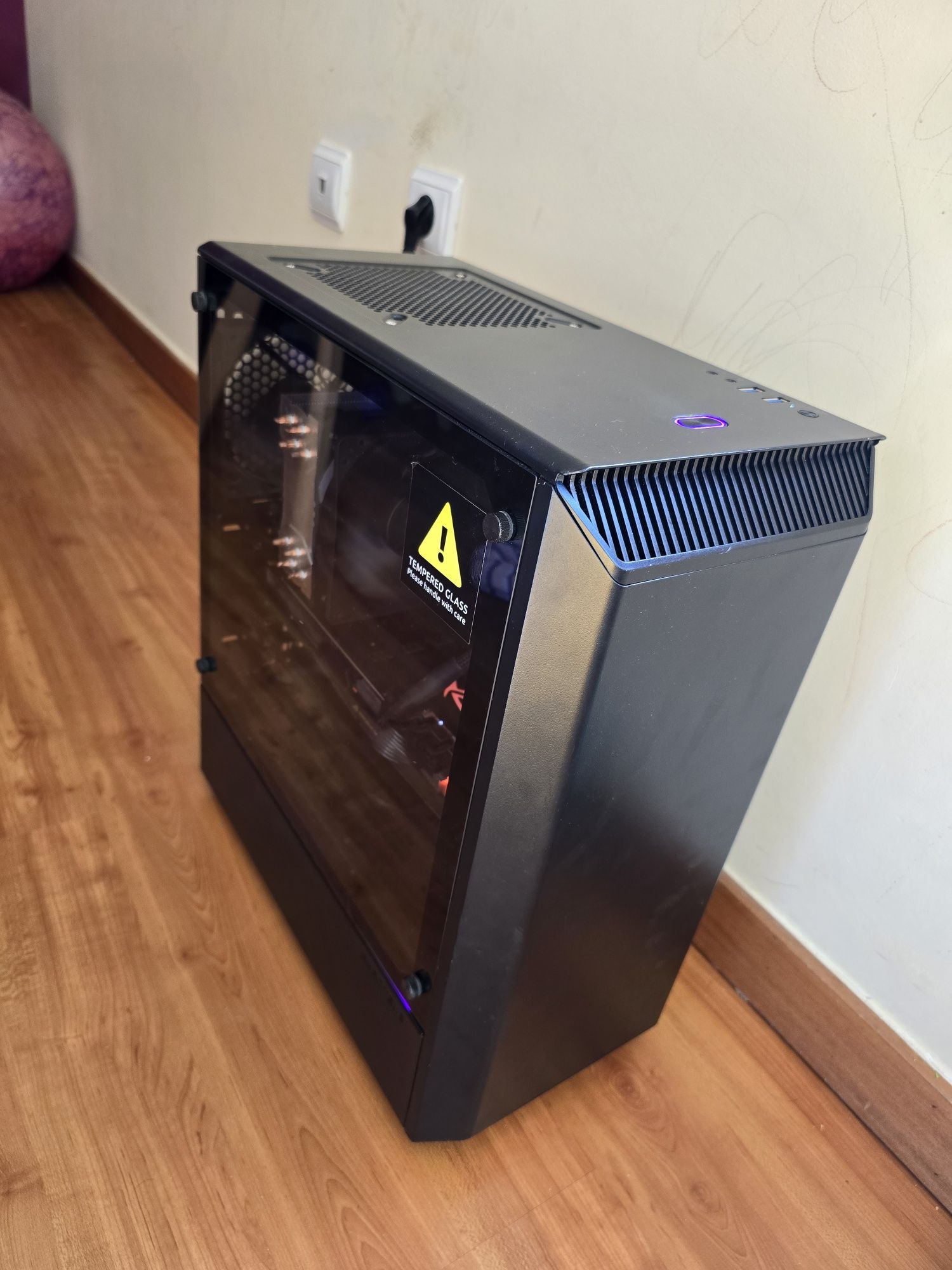 Desktop Core i7-8700k 32GB DDR4 GTX 1080