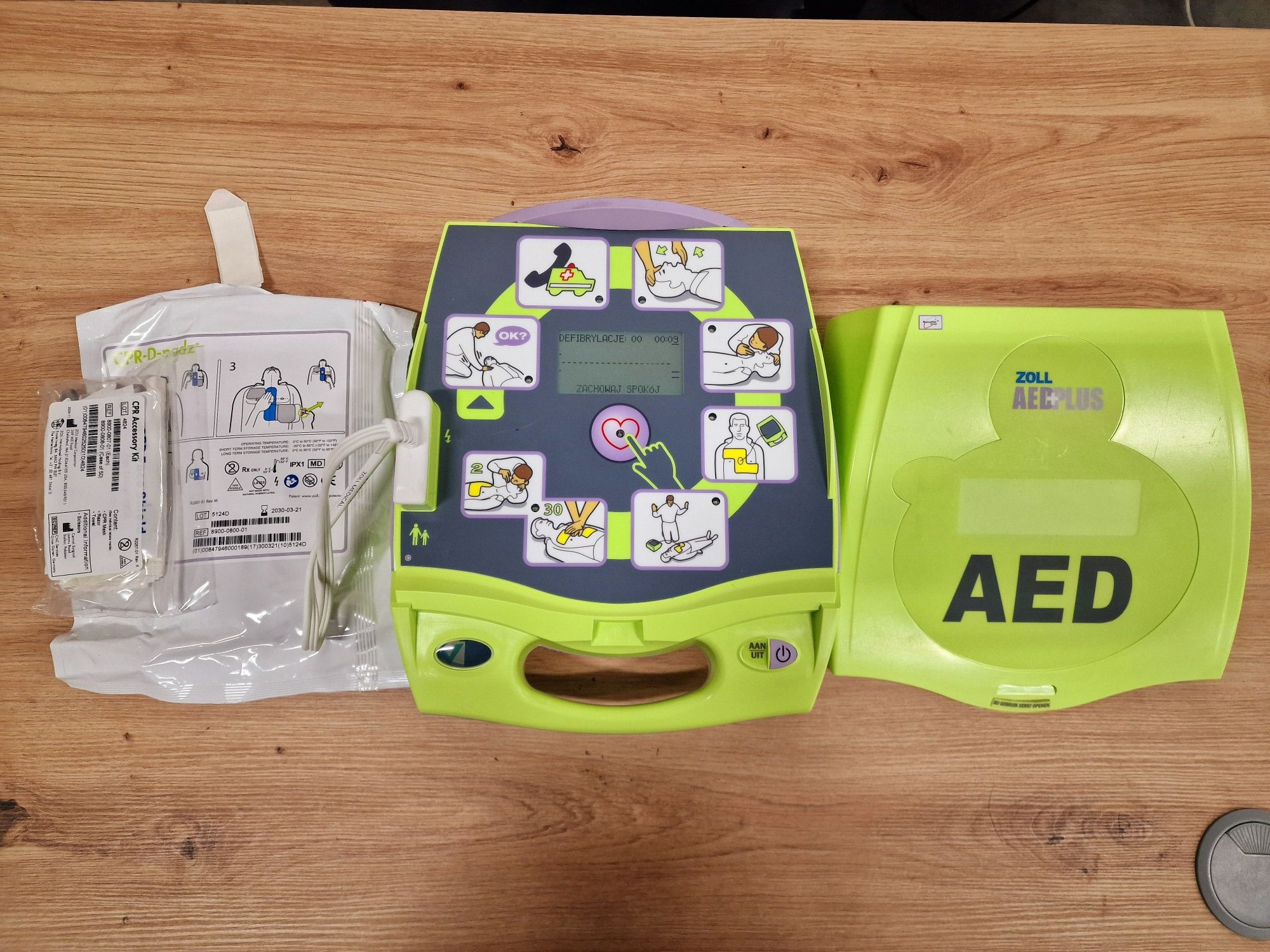 Defibrylator AED Zoll Plus