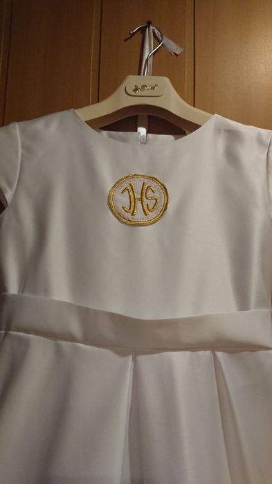 Sukienka komunijna r. 140/146 parafia Św. Michała w Siemianowicach Śl.