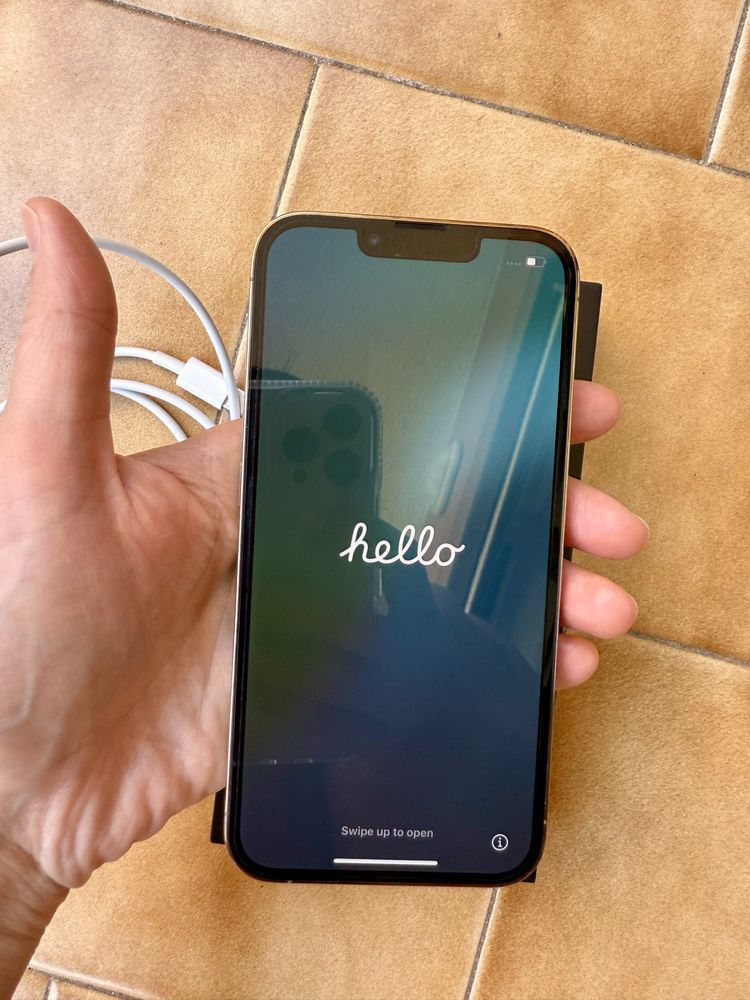 iPhone 13 Pro 256GB, Gold – Excelente Estado