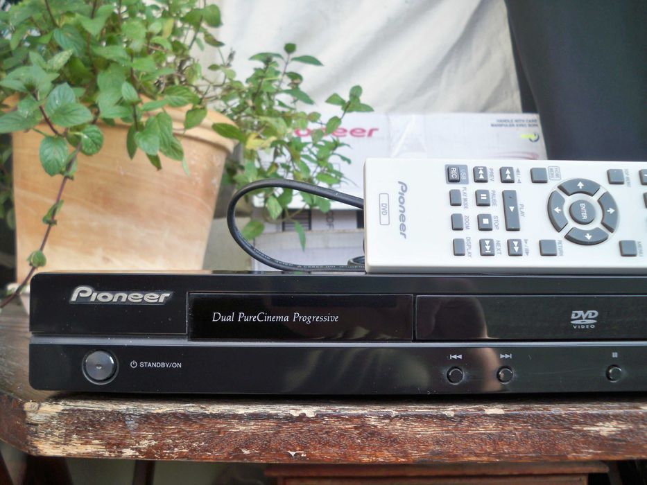 odtwarzacz DVD Pioneer DV-320 + pilot, stan bdb, tworzy MP3