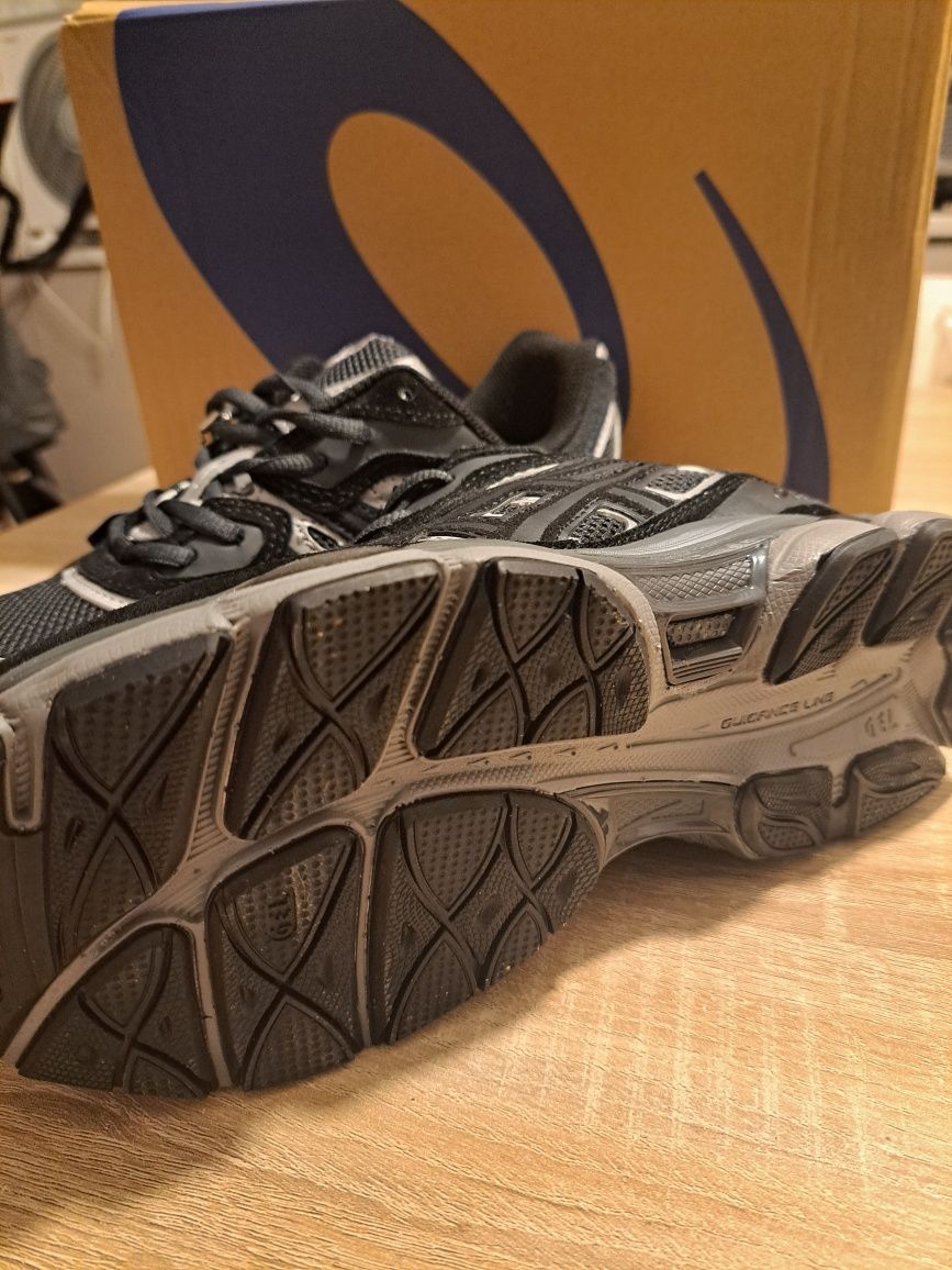 Asics novos tamanhos 39