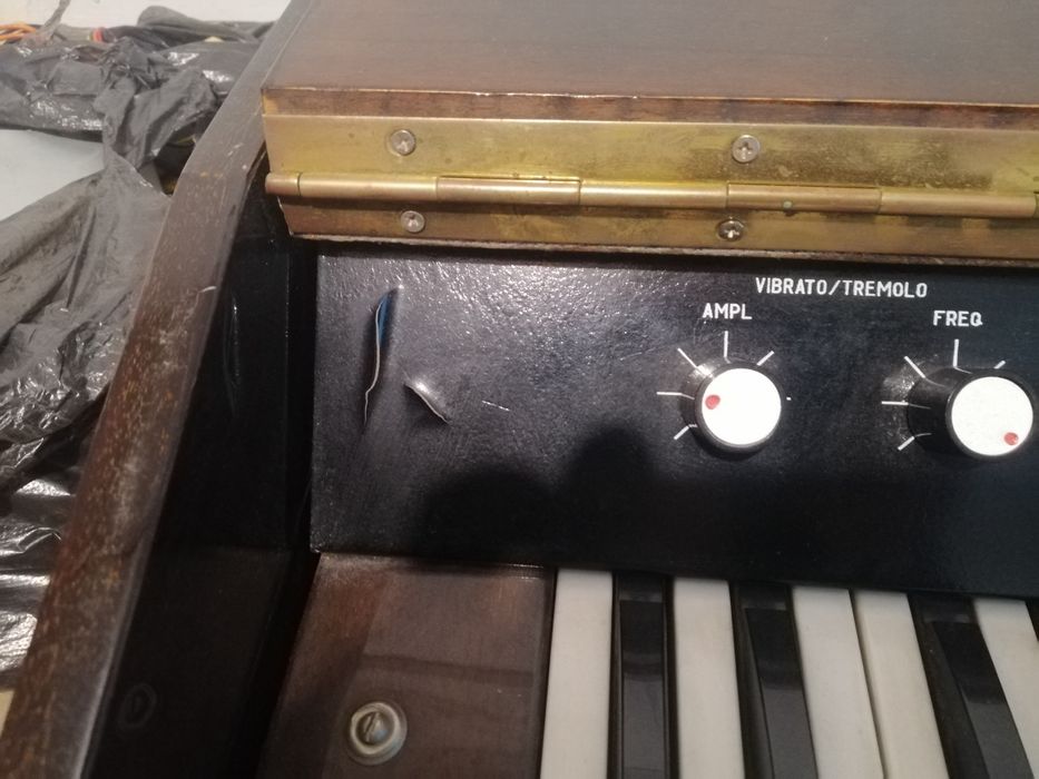 Продам редкий электро-орган RMIF MIKI