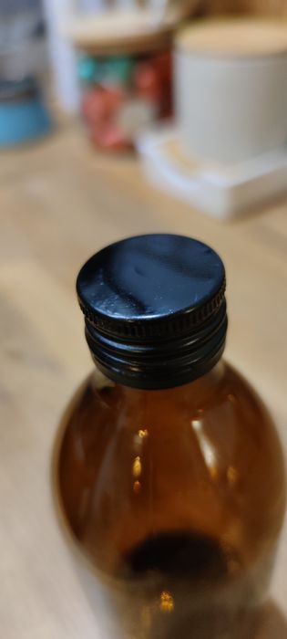 BUTELKI SZKLANE szkło brązowe 300 ml x 24 szt. | z zakrętkami