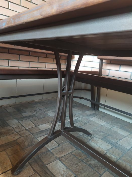 Стіл та лави,набір меблів садових,дерево та метал