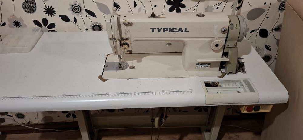 Промышленная швейная машинка
