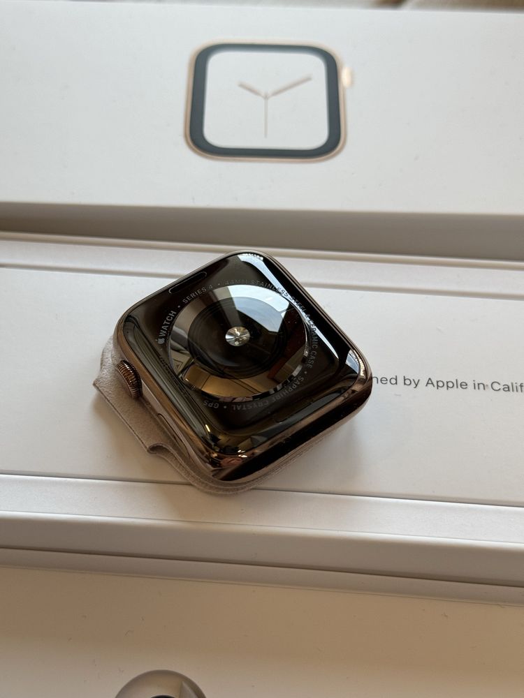 Apple Watch 4 44mm Stal Nierdzewna Złoty GPS + LTE