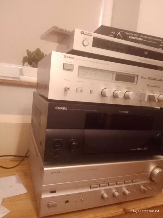 Amplituner R-700 w idealnym stanie