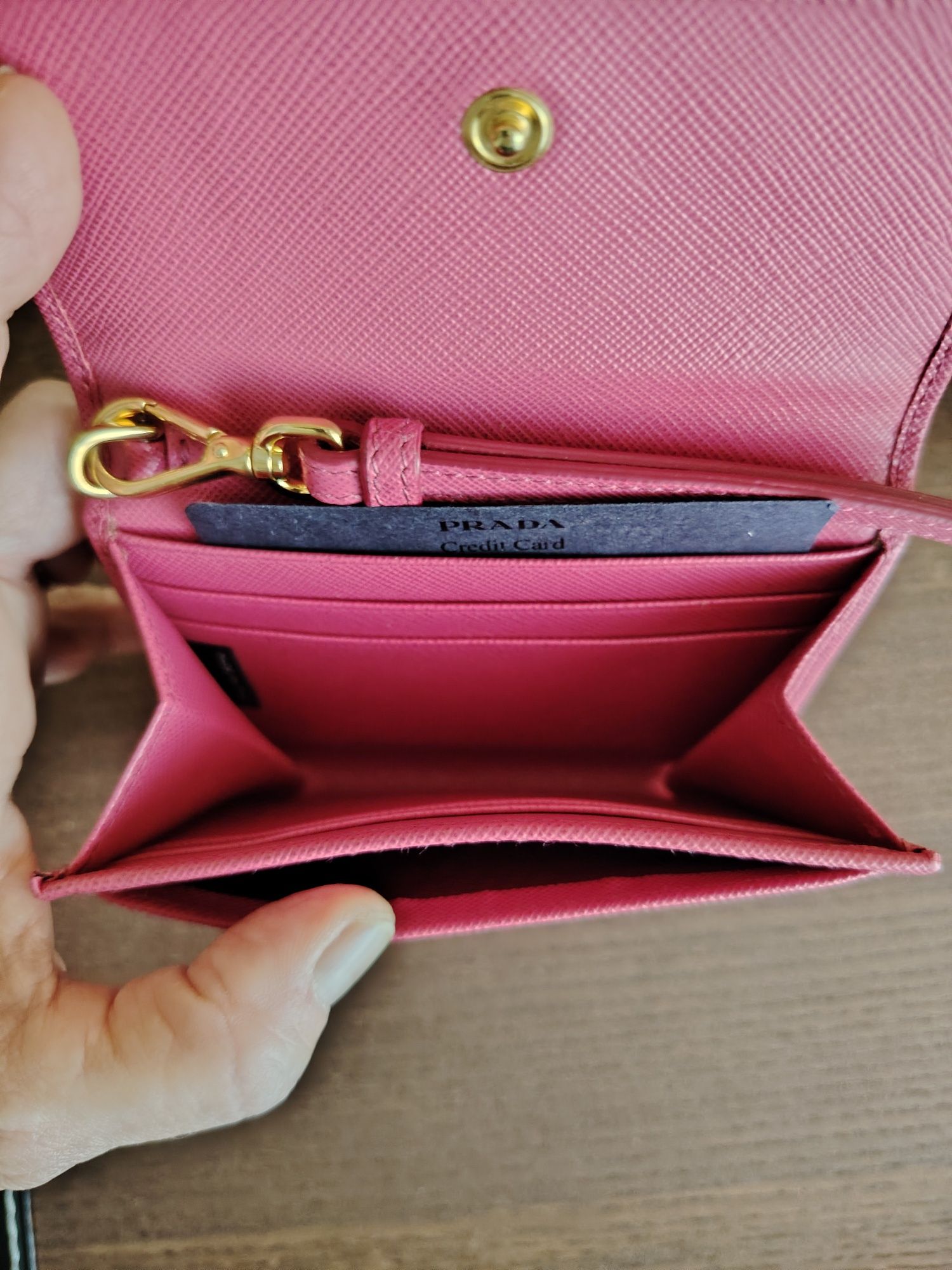 Prada - porta cartões de crédito