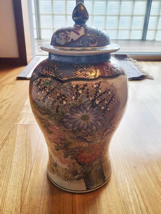 Jarrão com Tampa Motivos Orientais