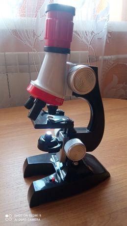 Mikroskop do nauki