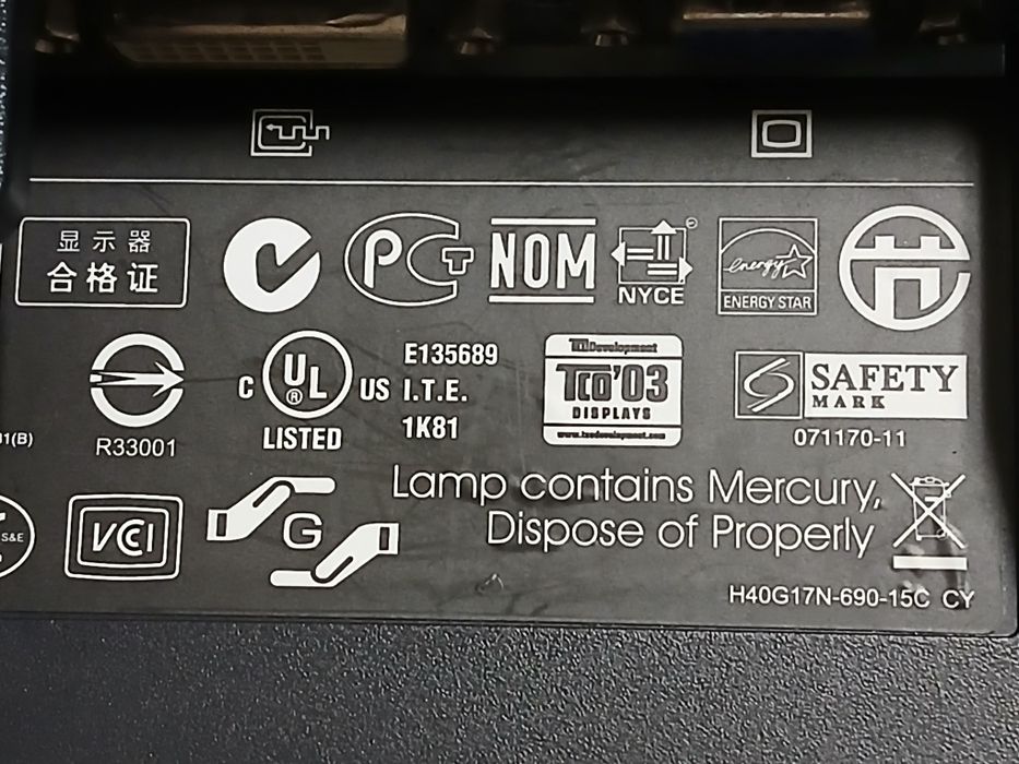 Monitor HP L1750 17" como novo