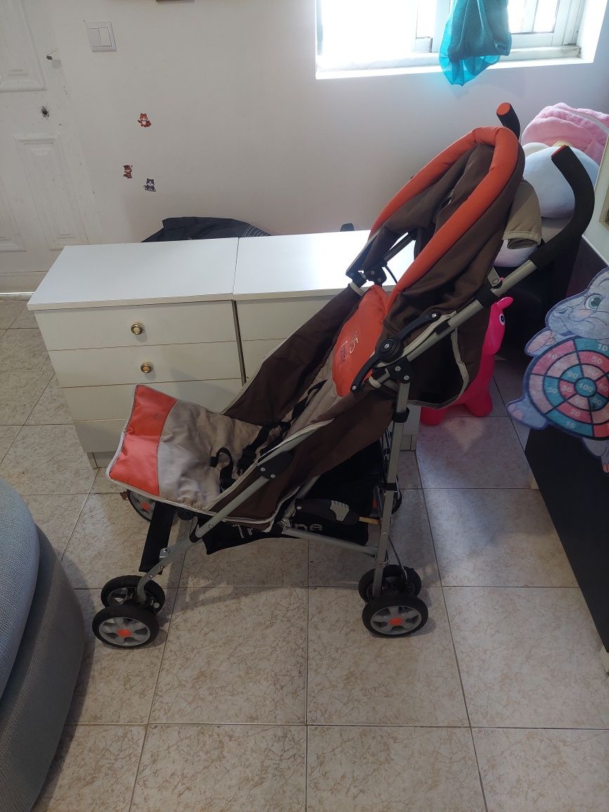 Carrinho de bebé