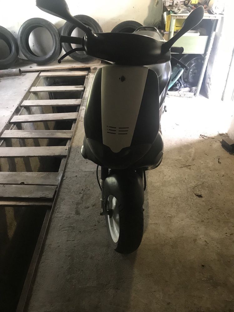 Скутер Gilera runner 50