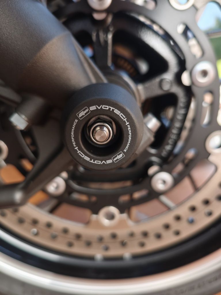 Kawasaki Z 900 RS 4000Kms