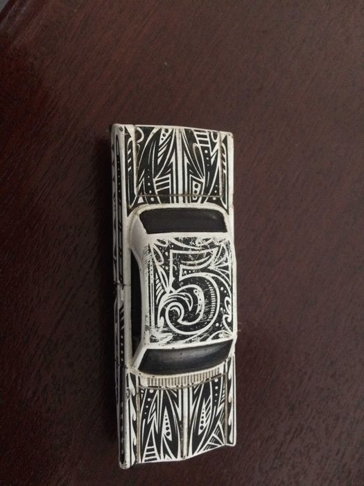 Carrinho réplica Chevrolet Impala