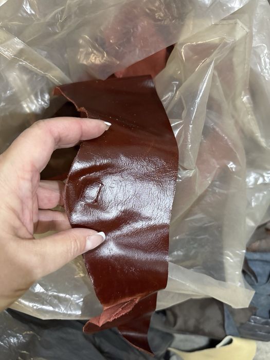 Продам обрезки кожи мебельной