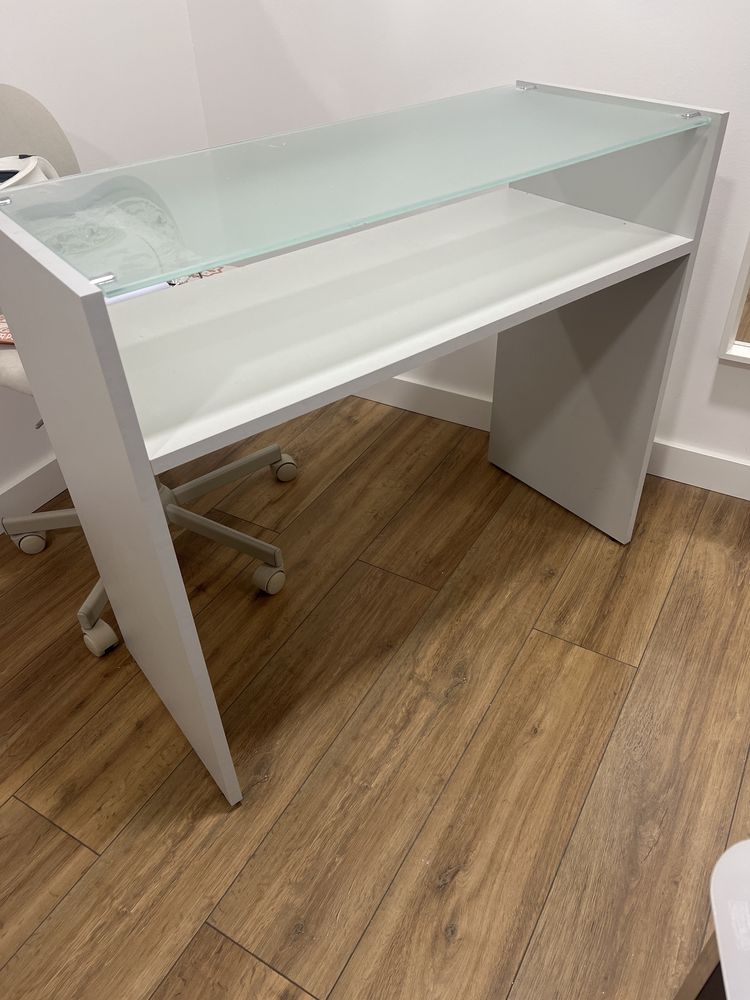 Mesa para manicura