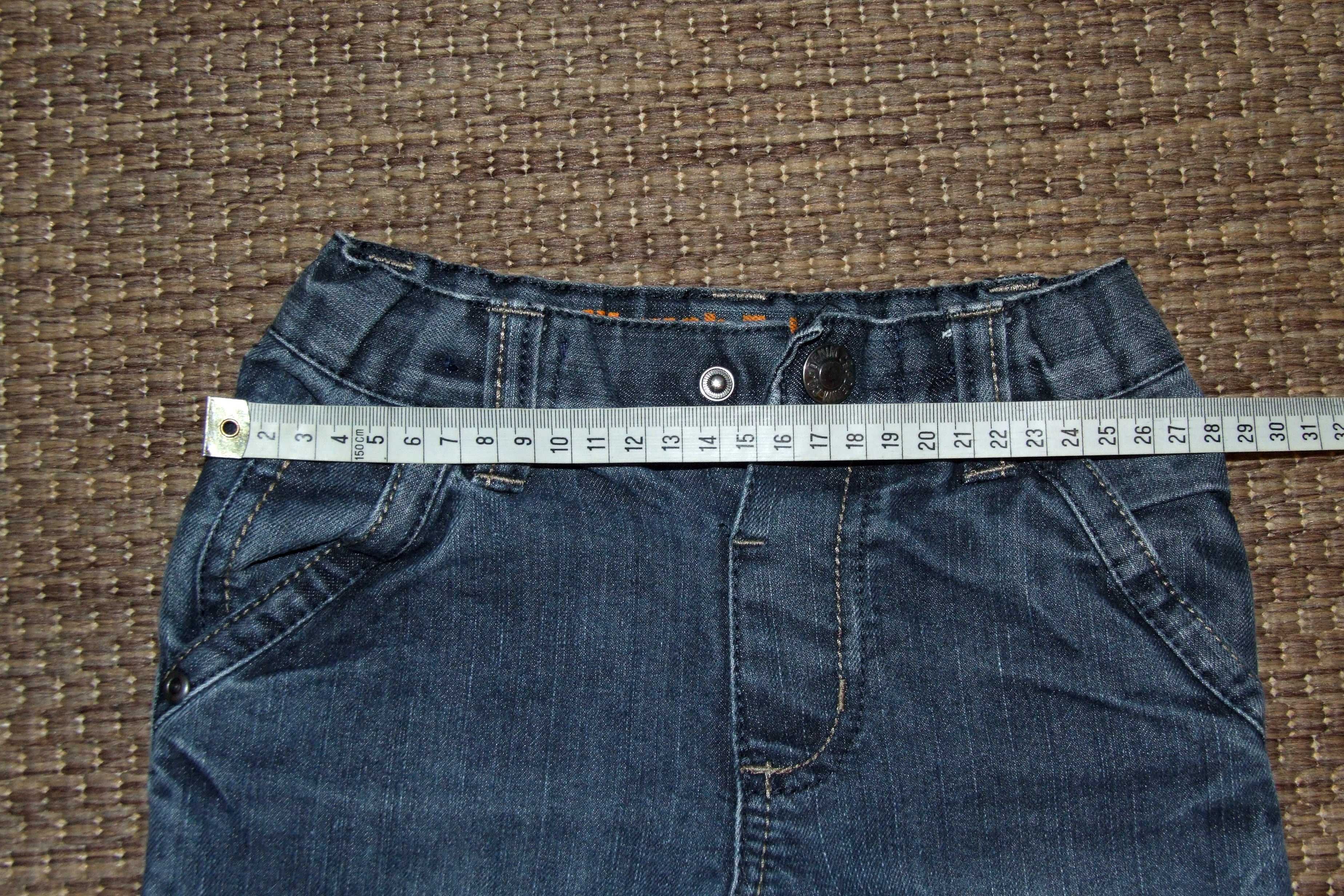 Spodnie jeans regulowane rozm. 104