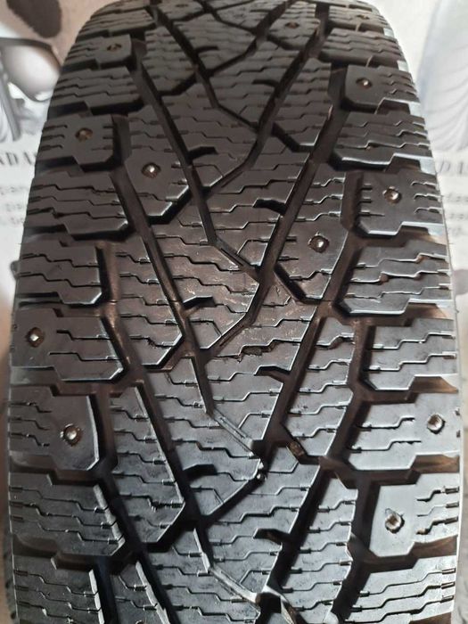 Шини 9мм 205/65 R16C NOKIAN Hakkapeliitta C3 б/у зима склад