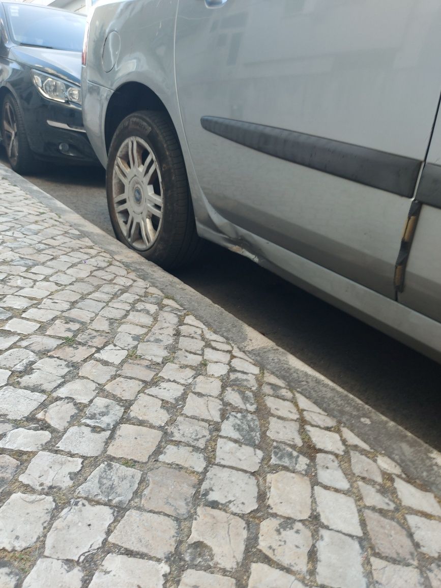 Fiat  stilo  multiegon  multijet 6 velocidades