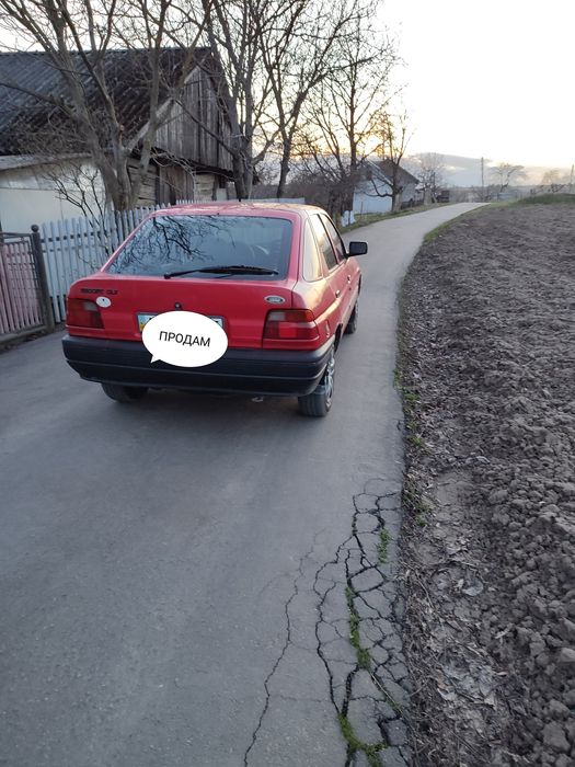 Форд ескорт 1,4 моноінжектор 1992року