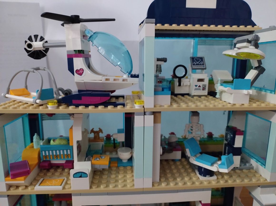 Lego friends szpital w hertlake 41318