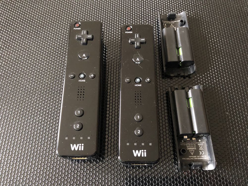 Nintendo Wii z 2 x Remote