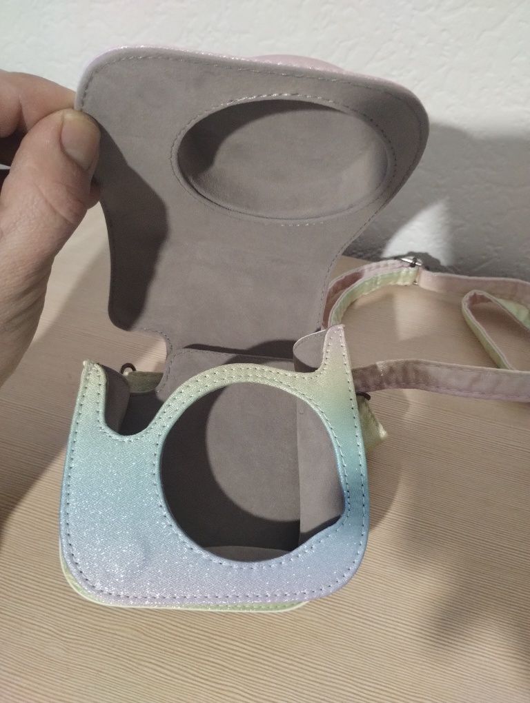 Etui do aparata.