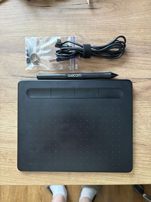 Нрафічний планшет Wacom Intous S