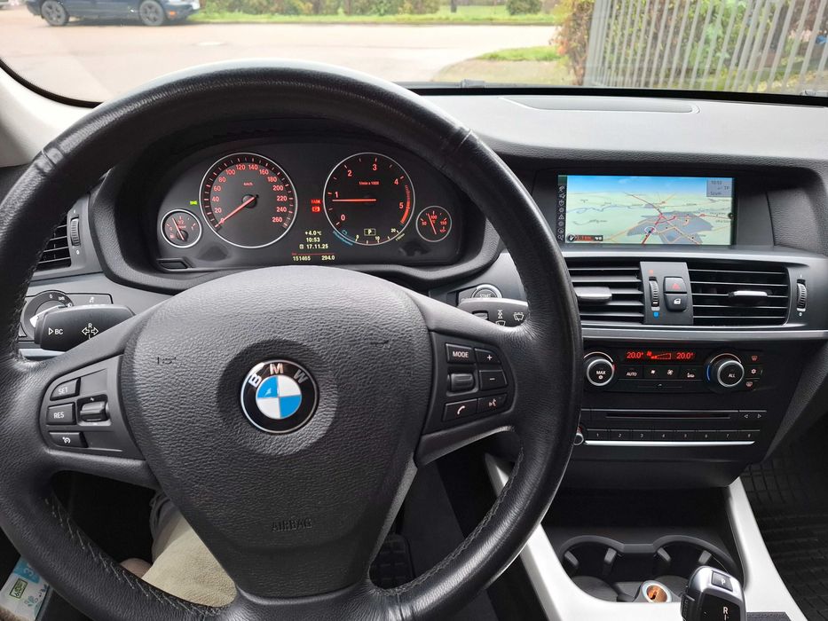 Samochód BMW X3 F25