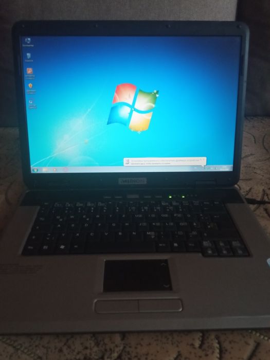 Продам ноутбук робочий.