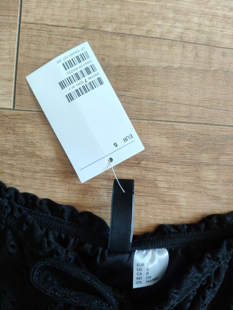 Krótka marszczona sukienka