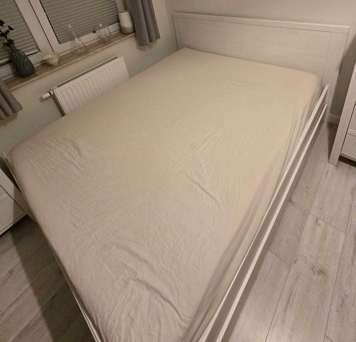 Rama łóżka ze stelażem i szufladami 160x200 cm Brusali Ikea