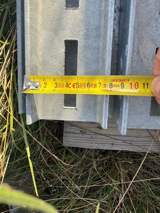 Dwuteownik perforowany 80x40