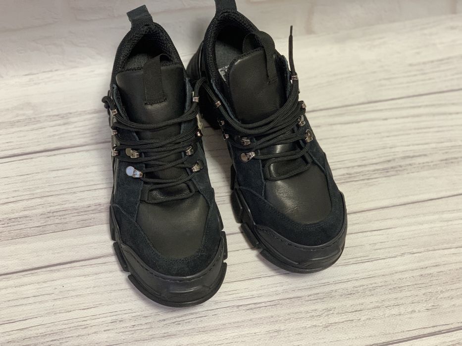 Divine Follie 40-41 27-27.3 кожа кроссовки ботинки кеды лоферы туфли