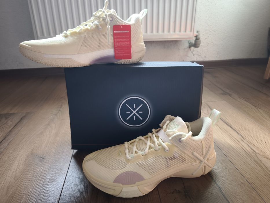 Баскетбольні кросівки Li ning shadow 6v2