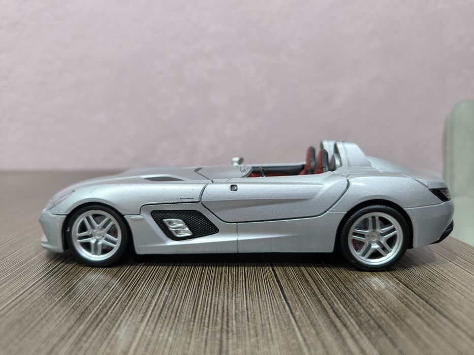 Металева модель Mercedes-Benz SLR McLaren 1:24 "Автопром"