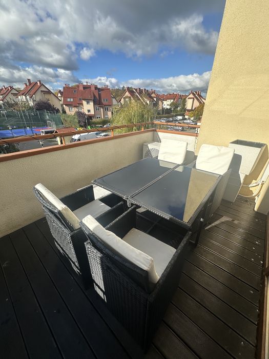 Sprdedam meble ogrodowe caloroczne