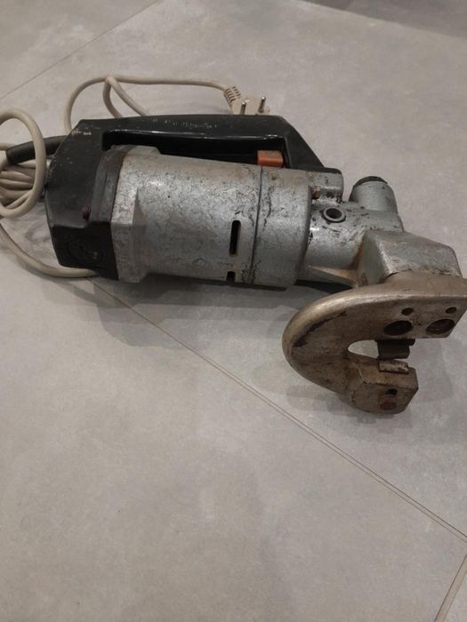 Nożyce elektryczne do cięcia blachy