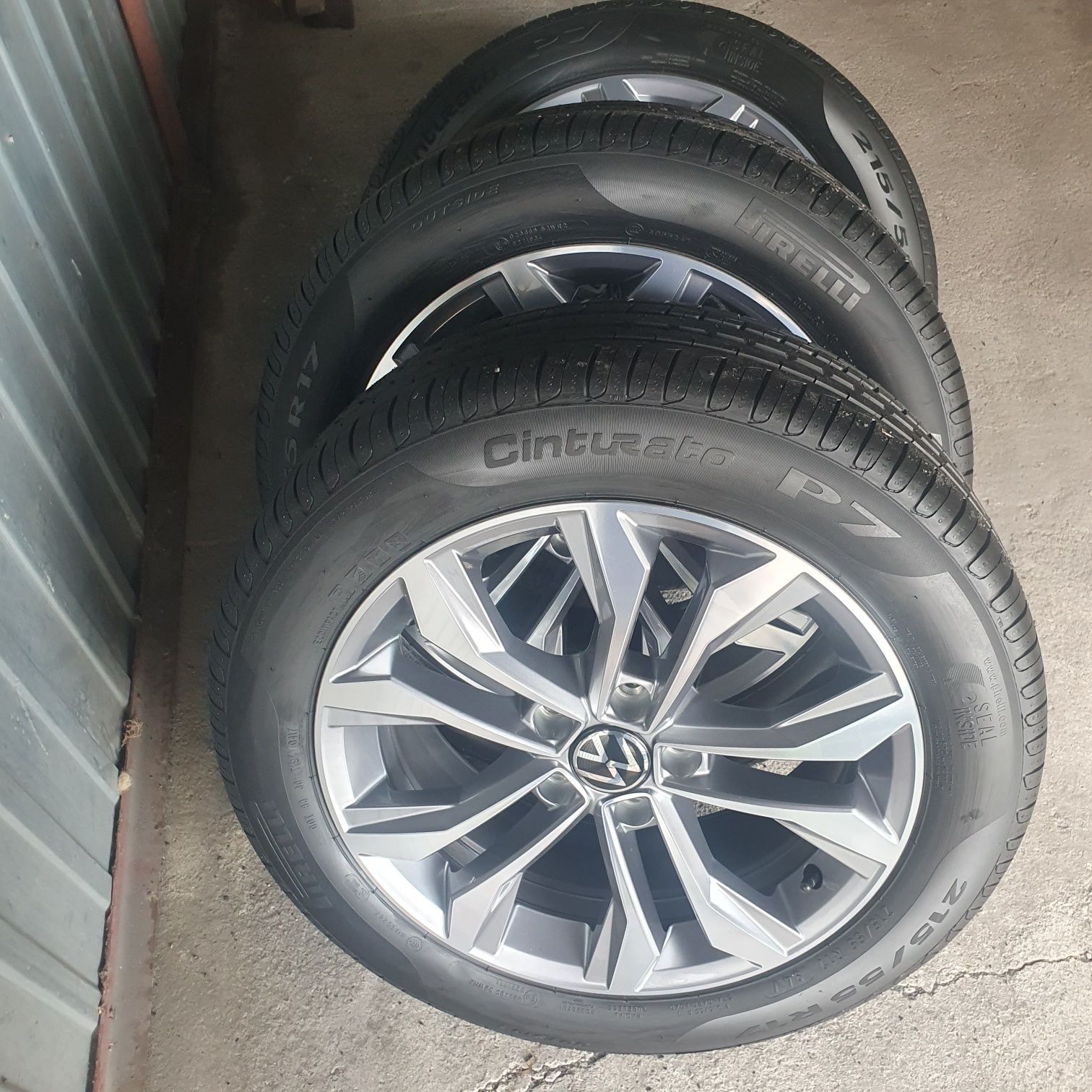 Nowe felgi orginal vw b8 nowe opony stary rok  gratis pirelli